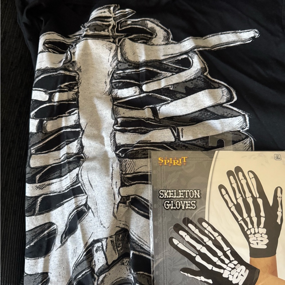 Spirit Skeleton Ribcage Tee and Gloves Set